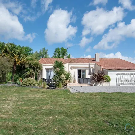 Grande Maison Avec Jardin Hébergement de vacances